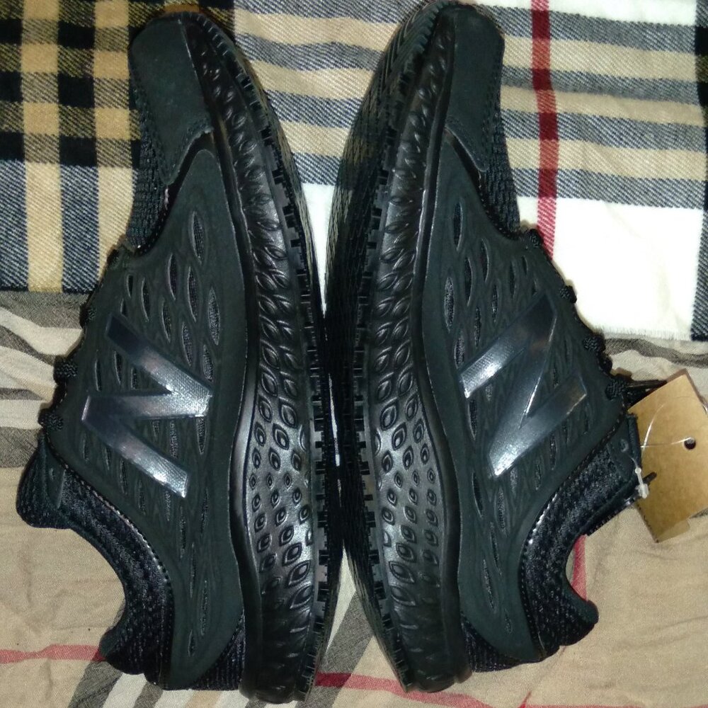 New Balance 420 V3 Black Non Slip Work Shoes 9.5